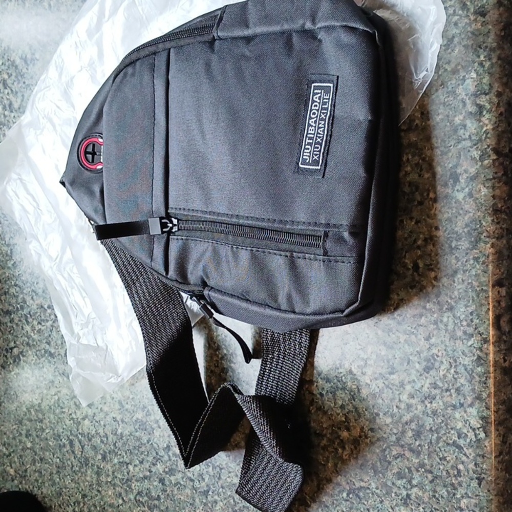 Man/Womans Cross Body Bag New Medium